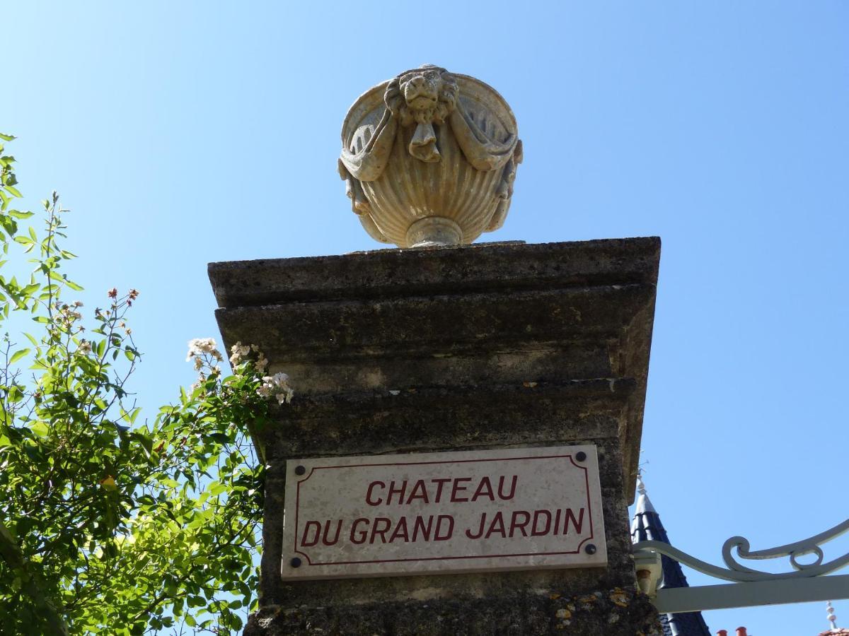 Bed and Breakfast Castello du Grand Jardin Valensole Esterno foto